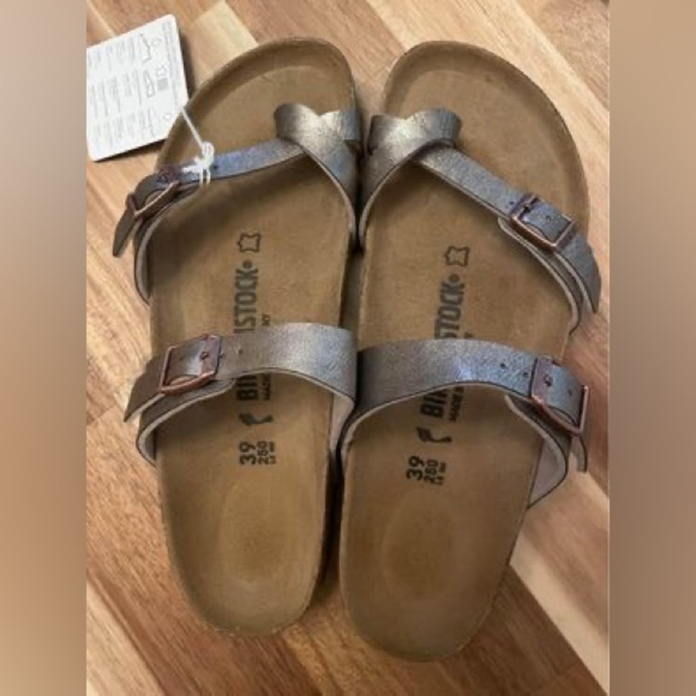 Birkenstock Mayari, size 39 narrow.
